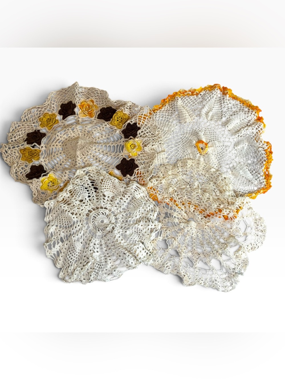 Vintage Crochet Doilies Lot 4pc Floral Lace Centerpiece Table Linens 11-17"
